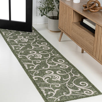 Maribel Traditional Classic All-Over Scroll Area Rug